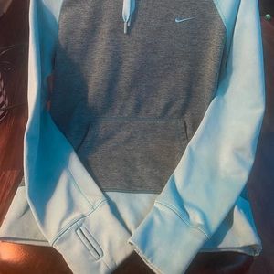 nike athletic hoodie/pullover